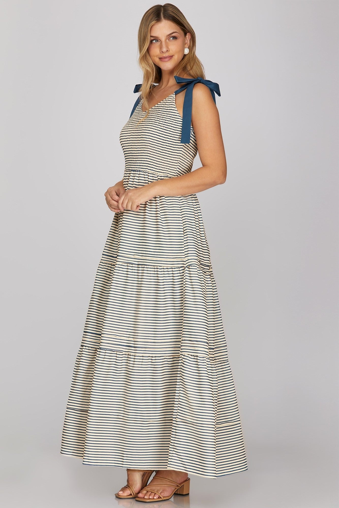 Syney Dress White/Blue striped